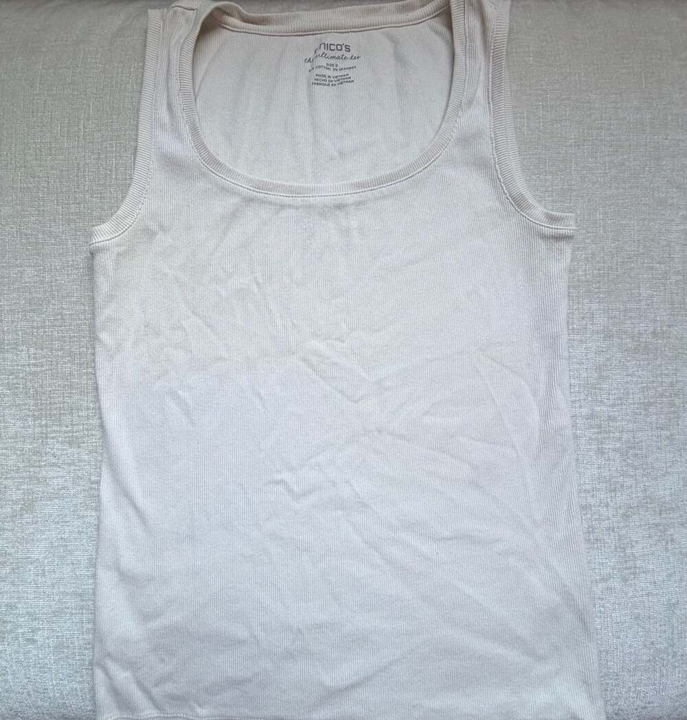 Chico’s The Ultimate Tee Cream Ribbed Tank Top Womens Size 0 S